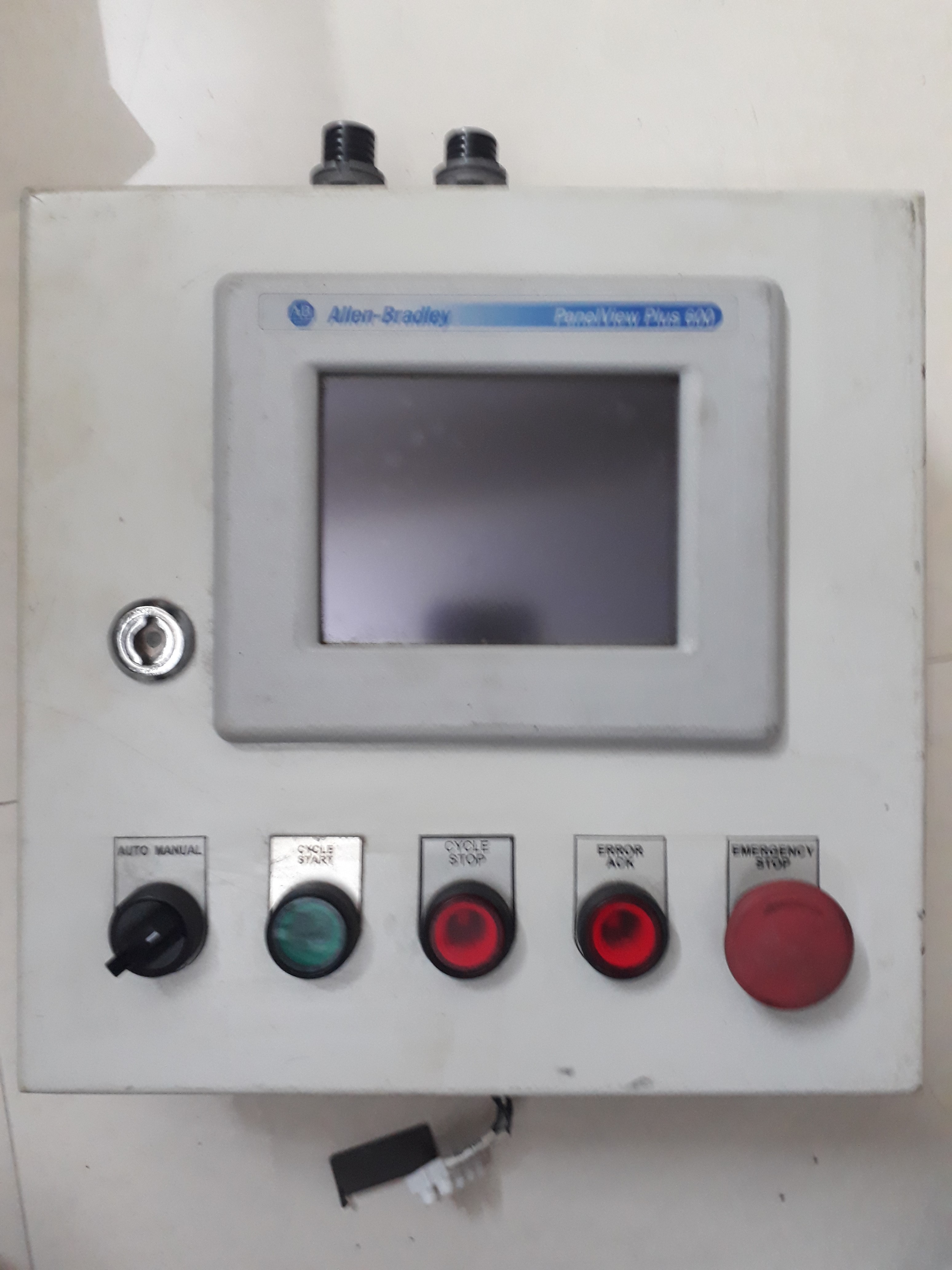 Fiber Allen-bradley Panelview Plus 600 Cat 2711p-t6c20d