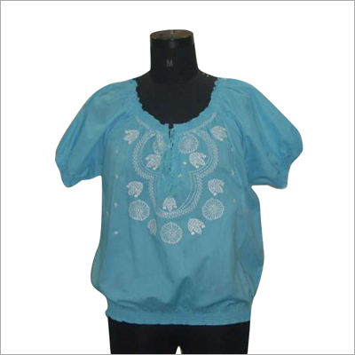 महिलाओं का टॉप