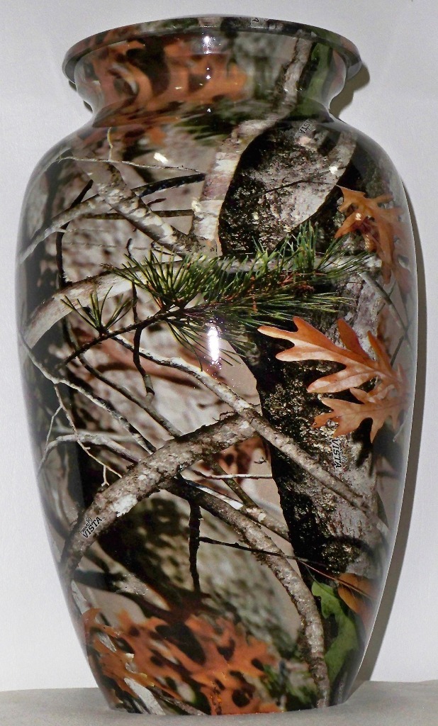 Polishing White Cremation Urn