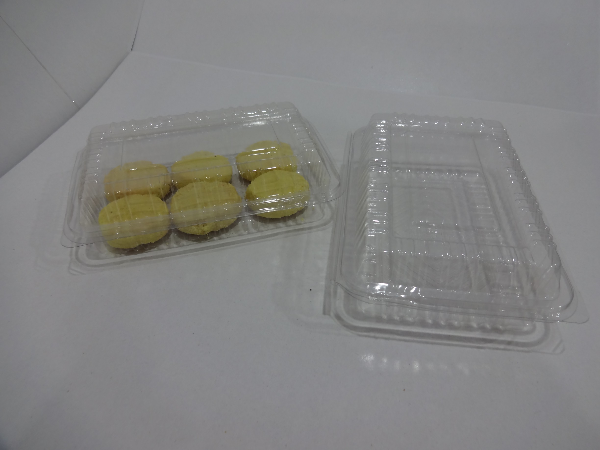 H1 - Clear Plastic Box Hardness: Strong To Serve The Purpose