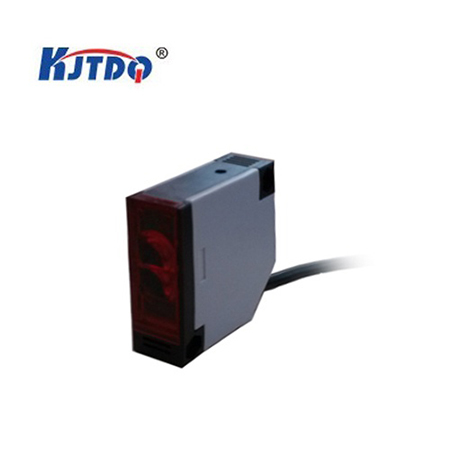 Diffuse Reflection Photoelectric Sensor Accuracy: 2 %