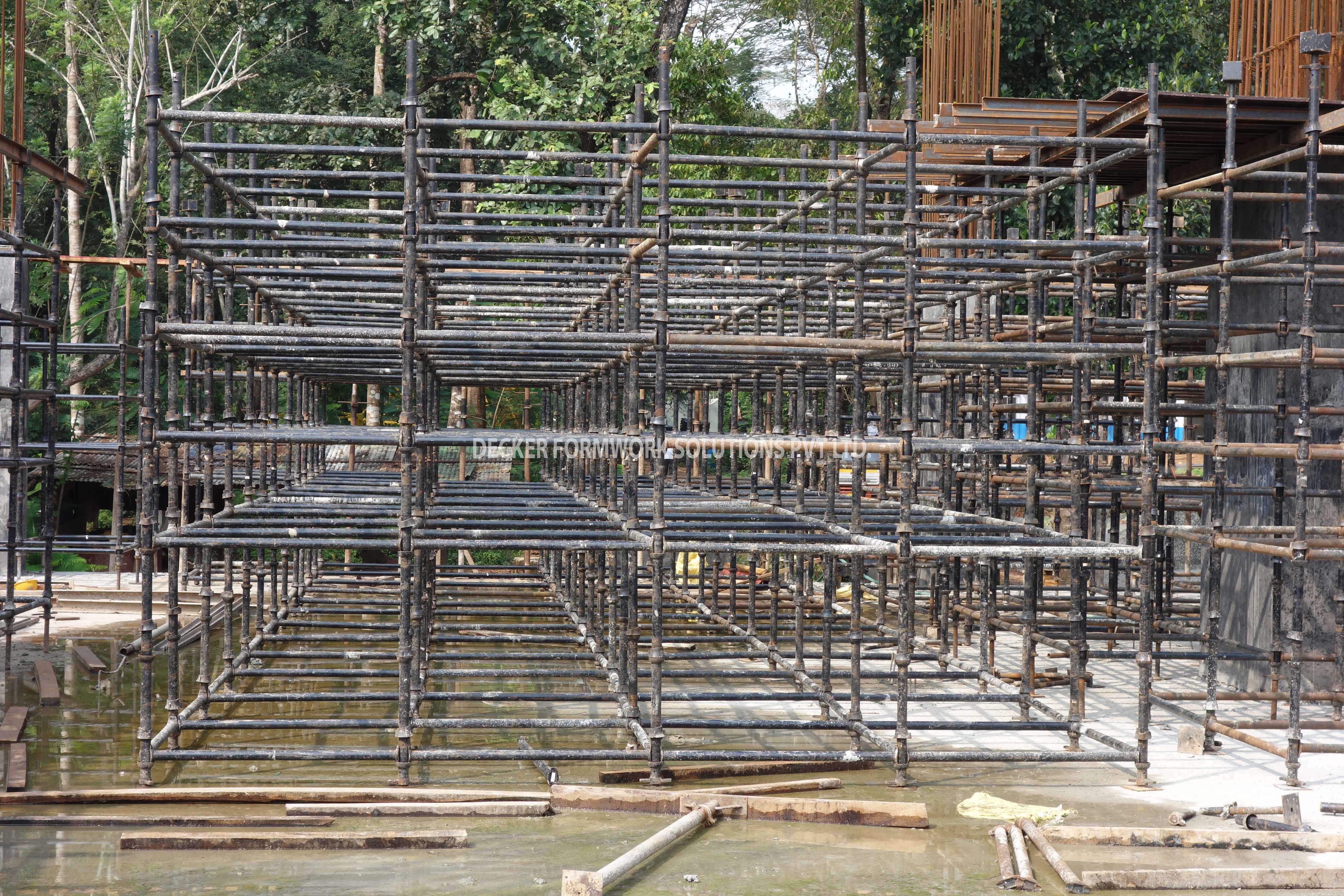 Cuplock Scaffold Tower - Steel Construction, 2.9mm Thickness | Isi Mark Approved, Movable With Wheels, Versatile For Height Work