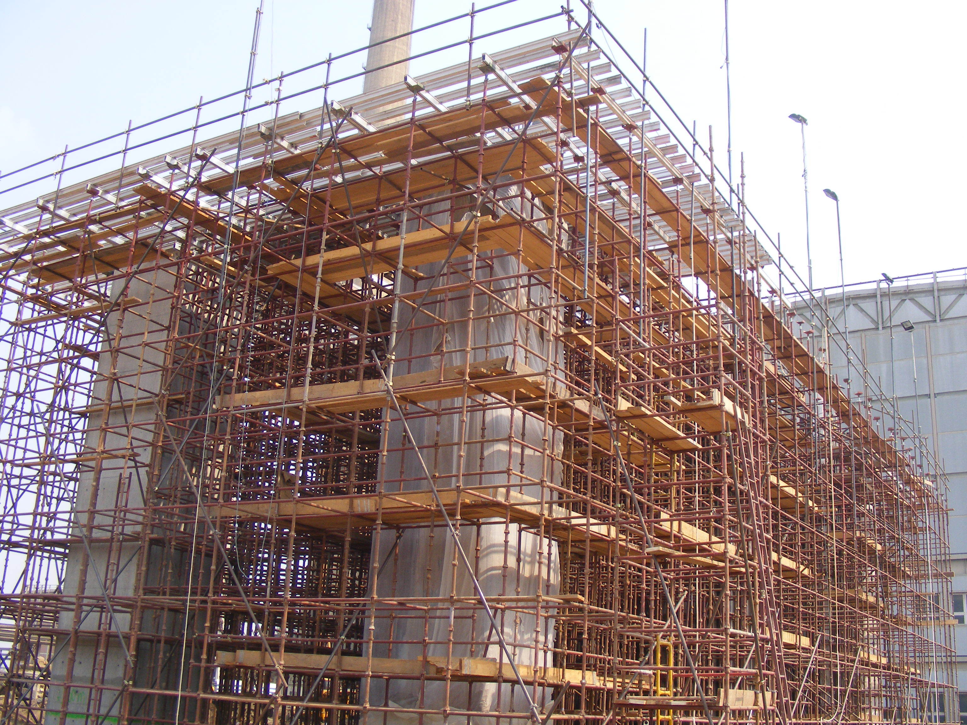 Cuplock Scaffold Tower - Steel Construction, 2.9mm Thickness | Isi Mark Approved, Movable With Wheels, Versatile For Height Work
