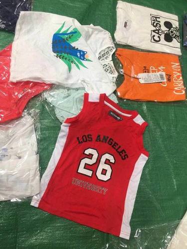 बच्चों के ग्रीष्मकालीन कपड़े