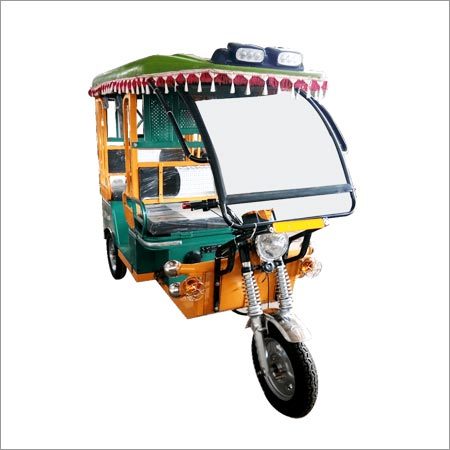 चार्जेबल ई-रिक्शा