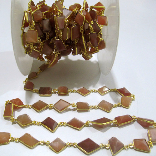 Charms AAA क्वालिटी नेचुरल पीच मूनस्टोन फ़्री शेप चेन