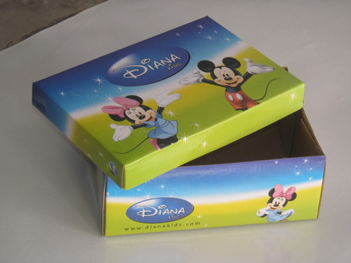 बच्चों के जूते का डिब्बा