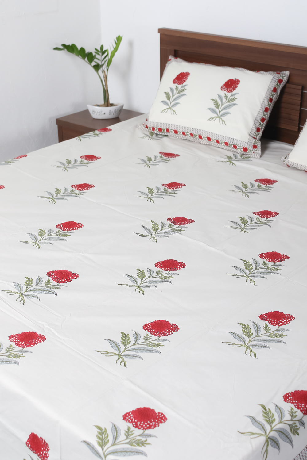 Jaipuri Block Print Double Bed Sheet - 100% Cotton, 90x108 Sq. Inches | Eco-friendly, Traditional Hand-printed Motif, Includes Two Matching Pillow Covers