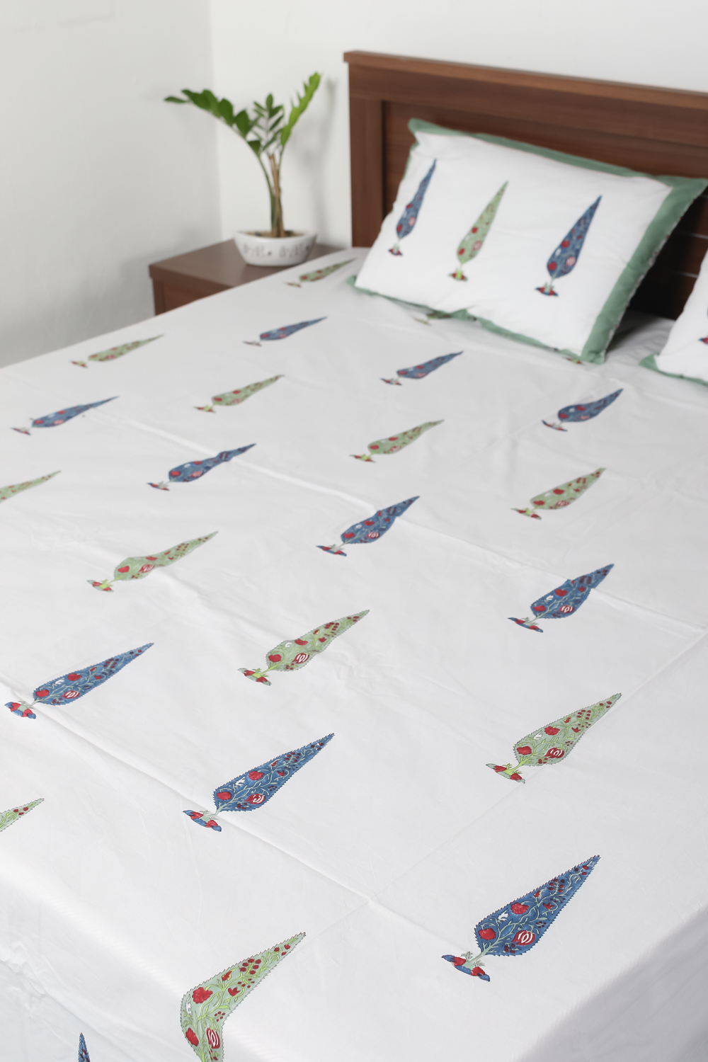 White Printed Cotton Bedsheet