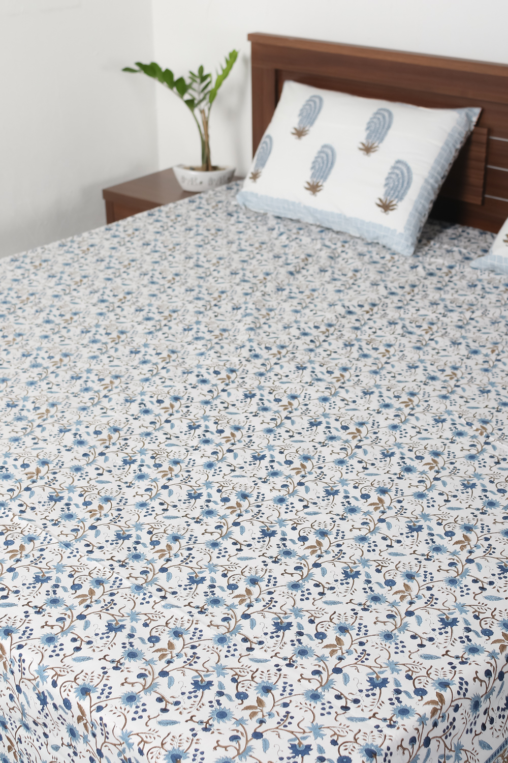Jaipuri Block Printed Double Bed Sheet - 100% Cotton, 90x108 Inches, White Color | Eco-friendly, Includes 2 Matching Pillow Covers, Traditional Rajasthani Artistry