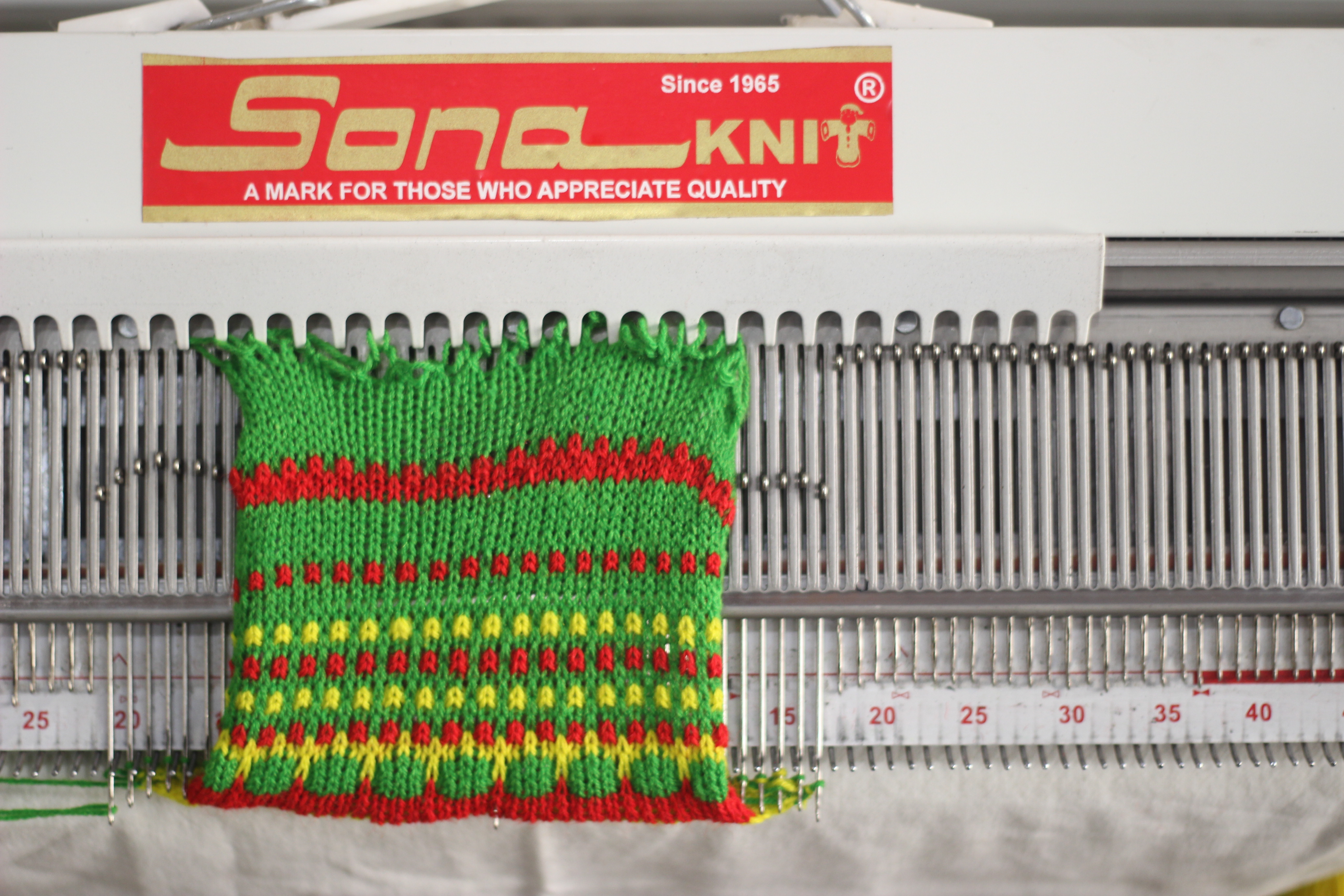 Hand Driven Knitting Machine