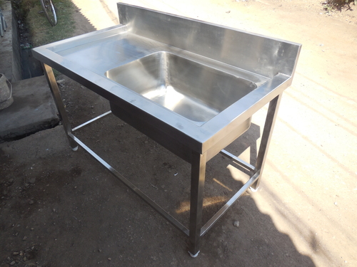 लेफ्ट साइड सिंगल सिंक