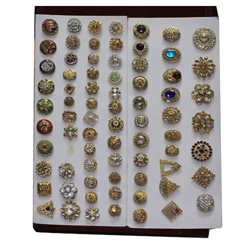 धातु की शेरवानी बटन