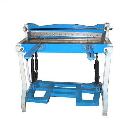 Industrial Shearing Machine - Precision Engineered for Accurate Sheet Cutting | Ideal for Various Material Thicknesses, Ergonomic Design