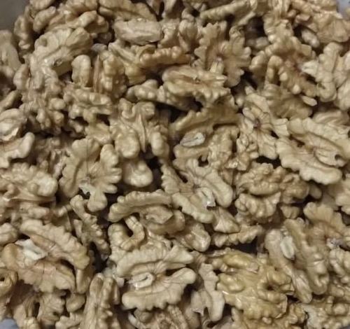 अखरोट की गिरी