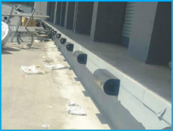 D Type Rubber Dock Bumpers - 150 X 150 X 500 X 1000 Mm , Manual Operation With No Power Needed