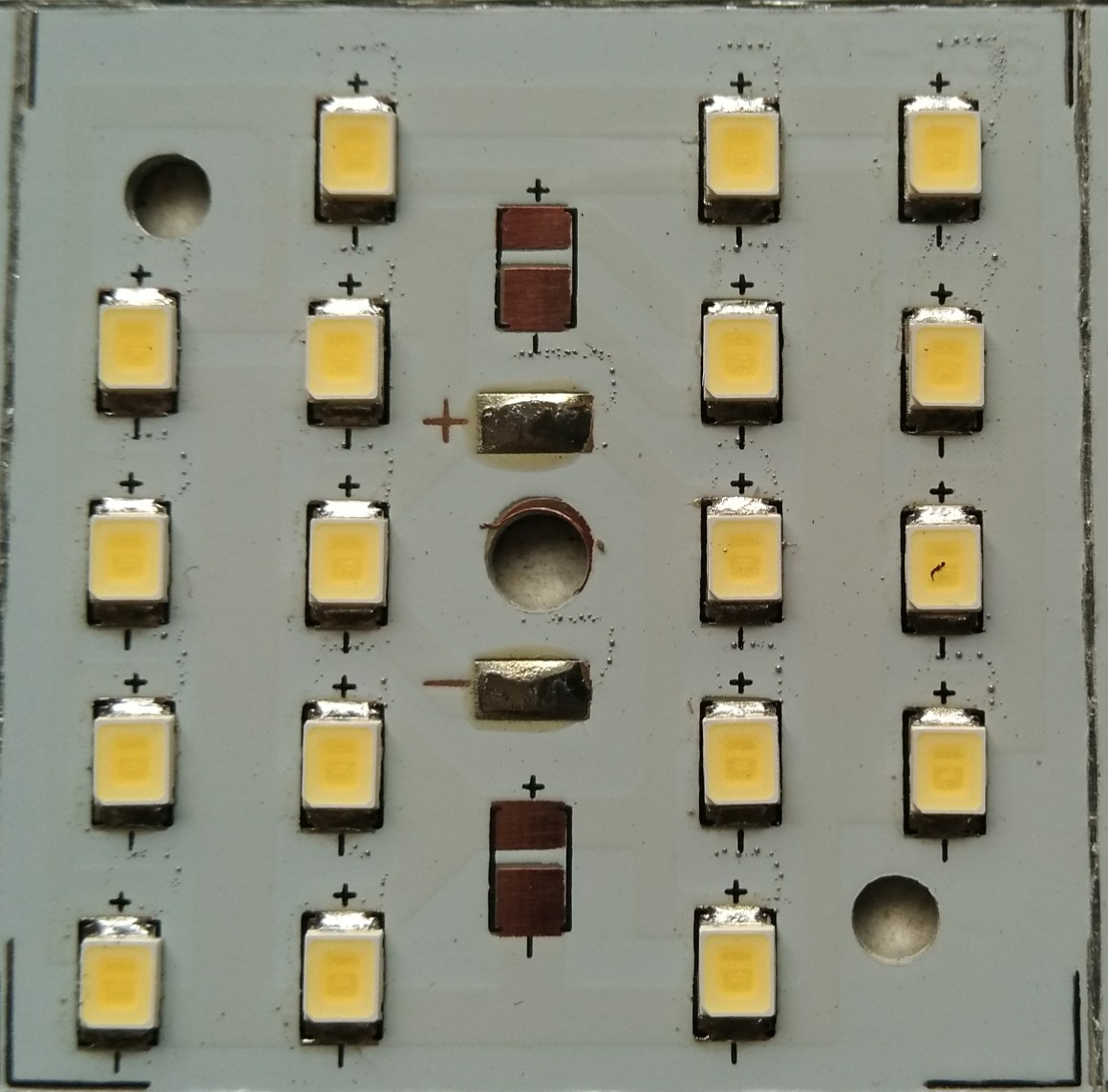 Styleled Ac-dc Bulb Body Material: Aluminum