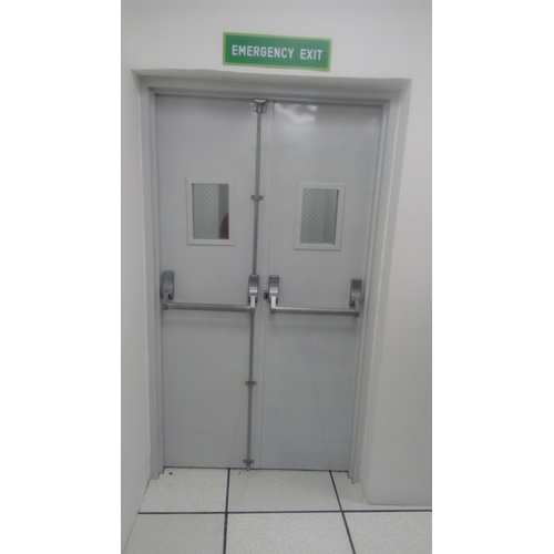 आपातकालीन निकासी दरवाजे