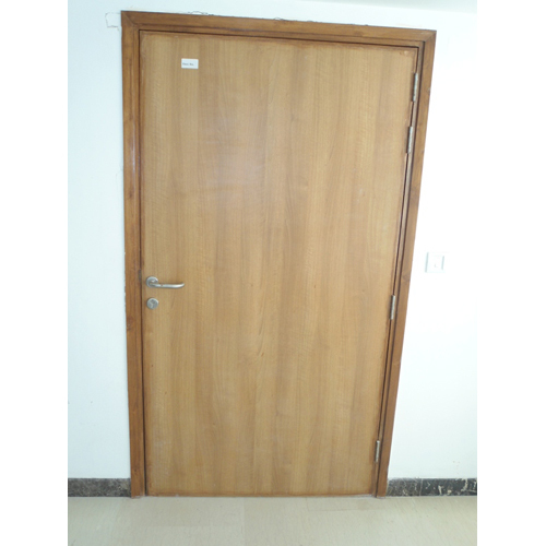 लकड़ी के दरवाजे