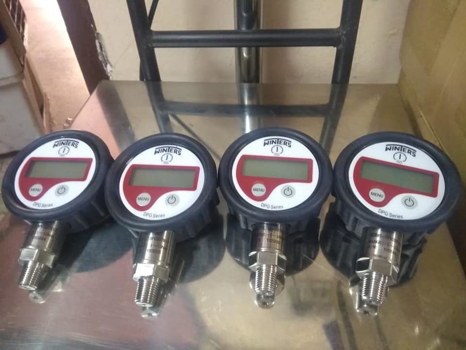 Winters Digital Pressure Gauge -1 To 10 Bar