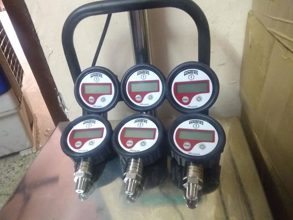 Winters Digital Pressure Gauge -1 To 10 Bar