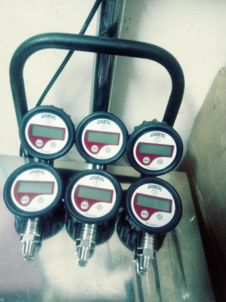 Winters Digital Pressure Gauge -1 To 25 Bar