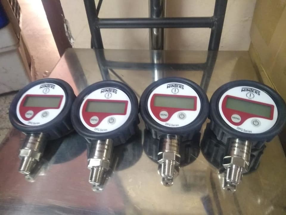 Winters Digital Pressure Gauge -1 To 25 Bar