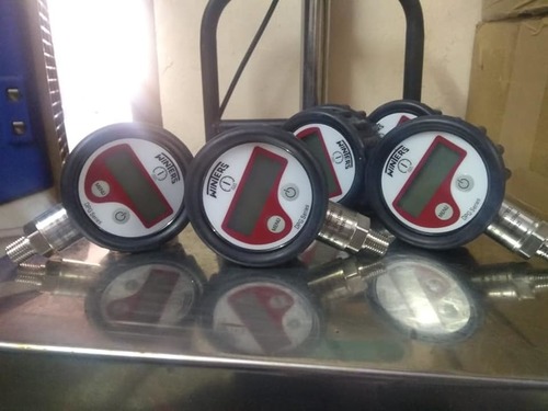 विंटर्स डिजिटल प्रेशर गेज 0 से 250 बार