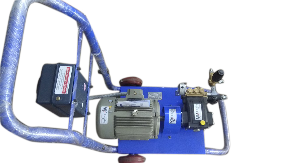 Electric Pressure Testing Pump - Capacity: 12 Kg