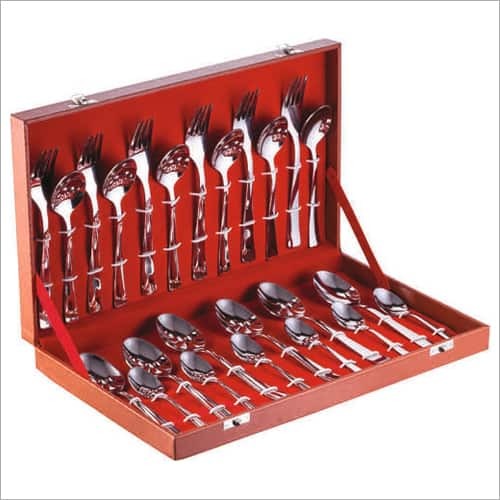 सोलो 24 पीस कटलरी सेट