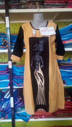Ladies Top Kurtis - Soft Skin-Friendly Fabric, Casual Printed Pattern | Light in Weight, Beautifully Crafted for Appealing Look, Excellent Fitting