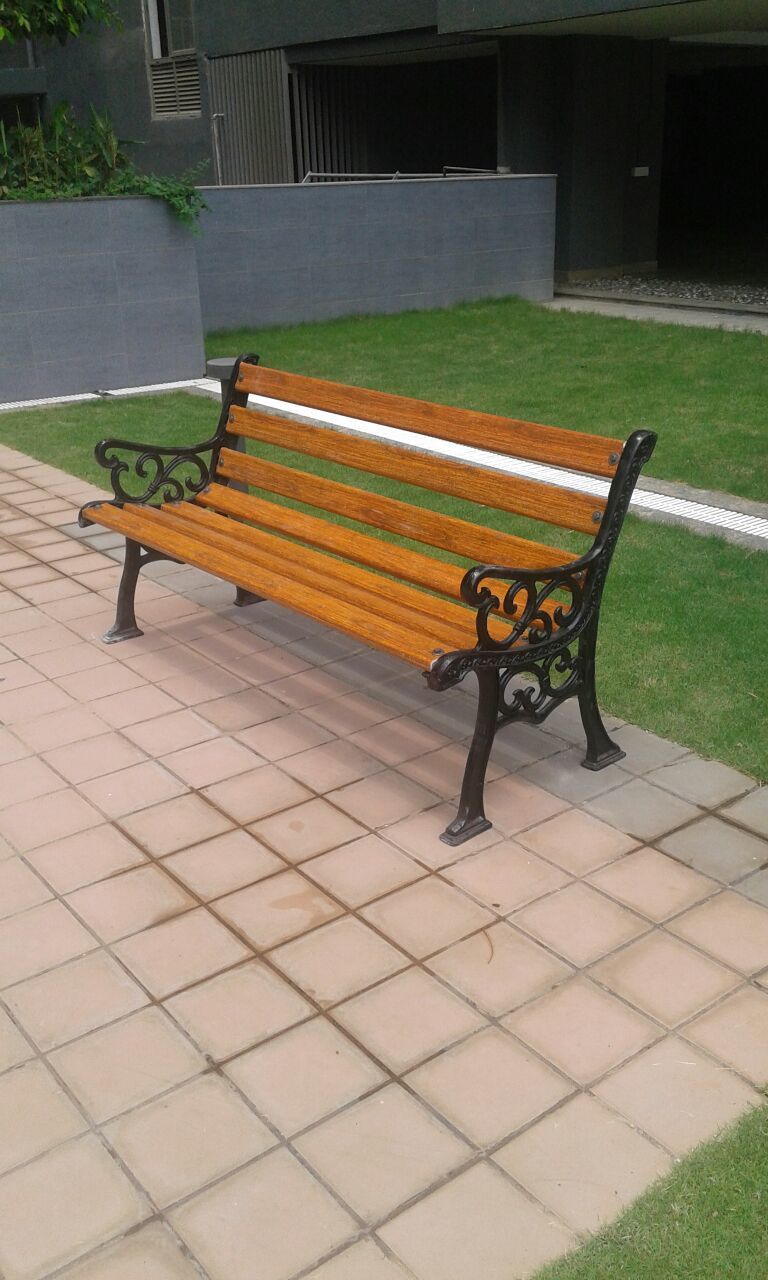 Garden Bench - Metal & Wood