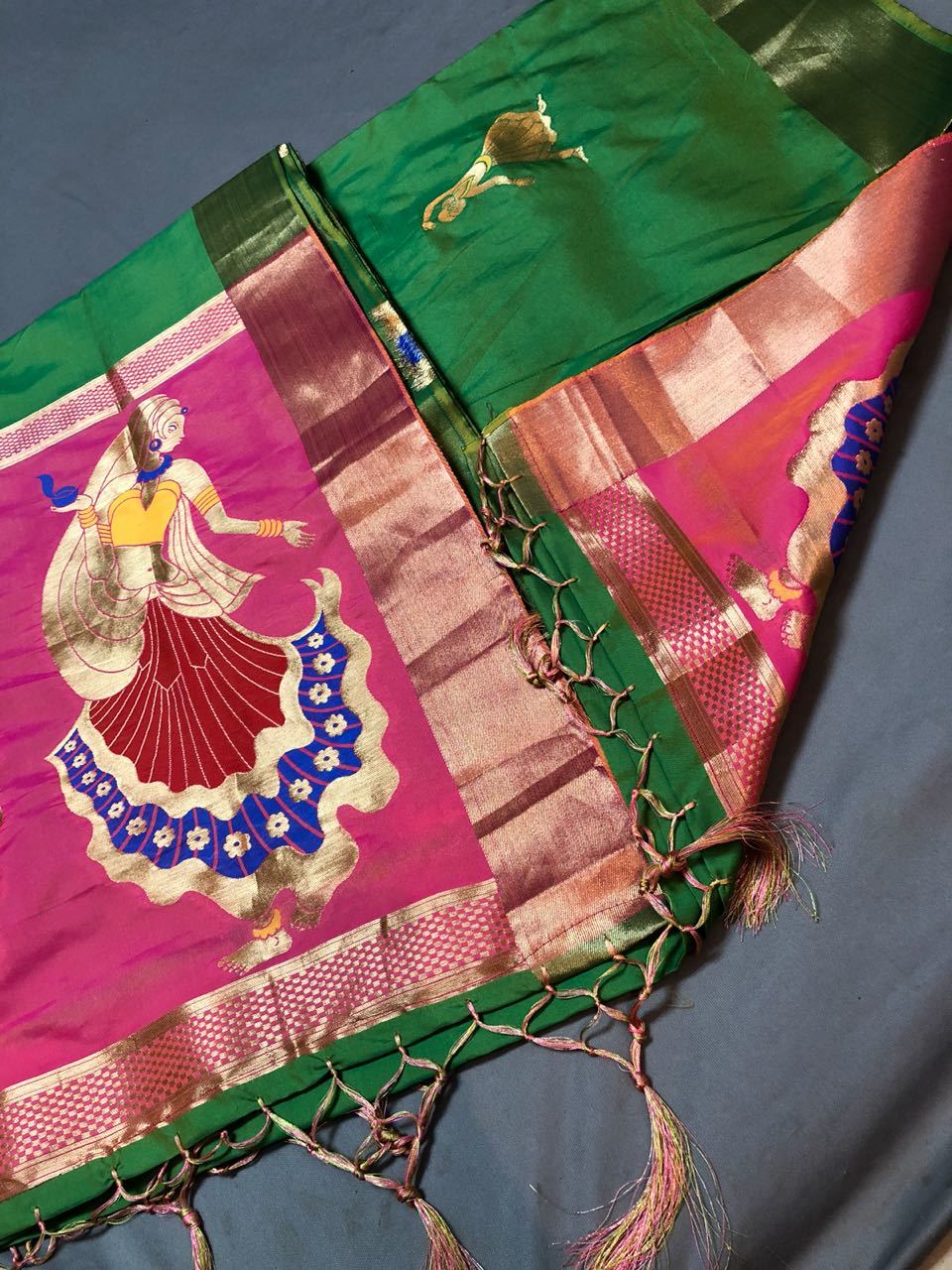 Multicolor Designer Heavy Look Saree Soft Silk With Zari Work (Dnhsilk3)