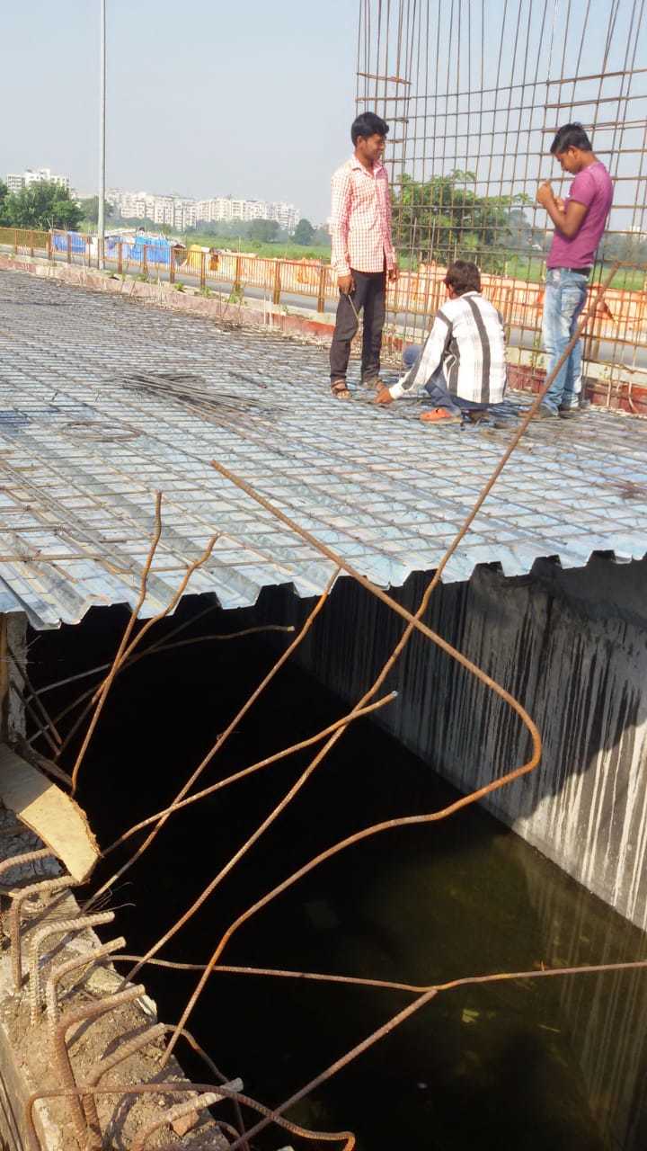 Decking Roofing Sheet - Material: Steel