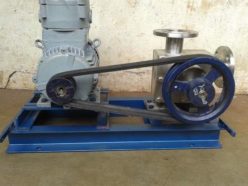 POSITIVE DISPLACEMENT VANE PUMP
