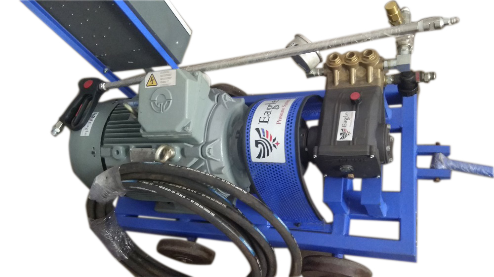 Hydro Blasting Machine - Color: White