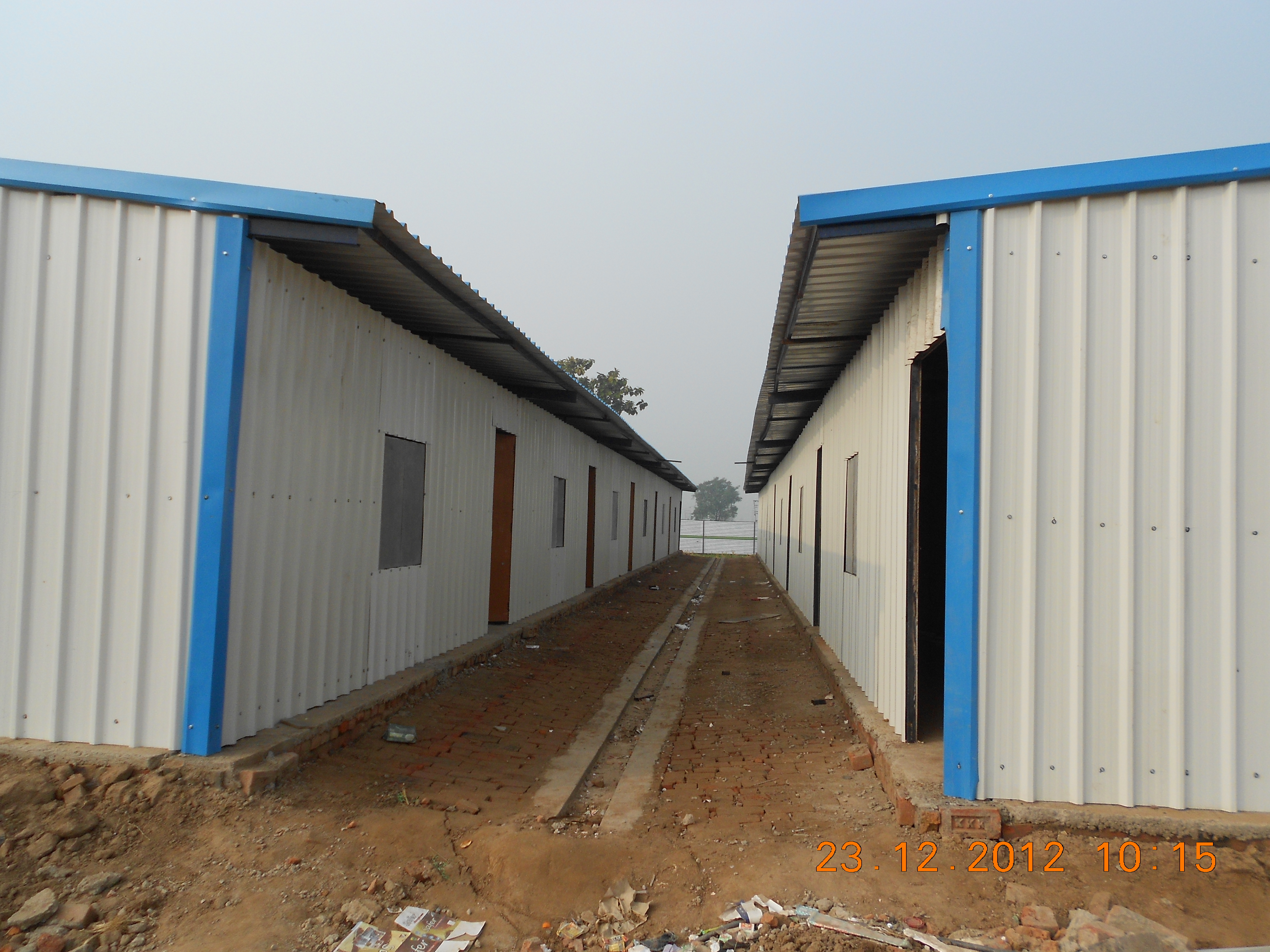 Portable Site Office - Steel & Cement Board Construction, 20-year Lifespan, Water Resistant Walls, Versatile Use For Meetings & Storage