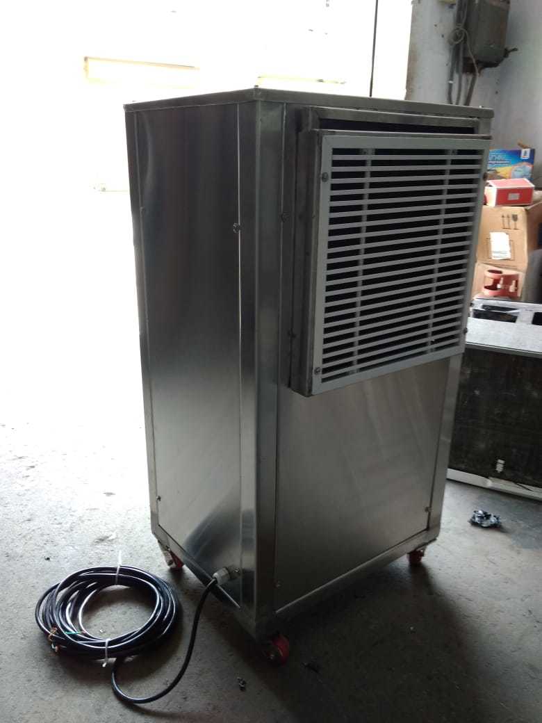 Dehumidifier Machine - Color: Silver