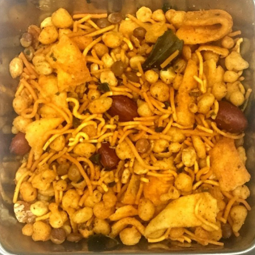 नवरतन नमकीन