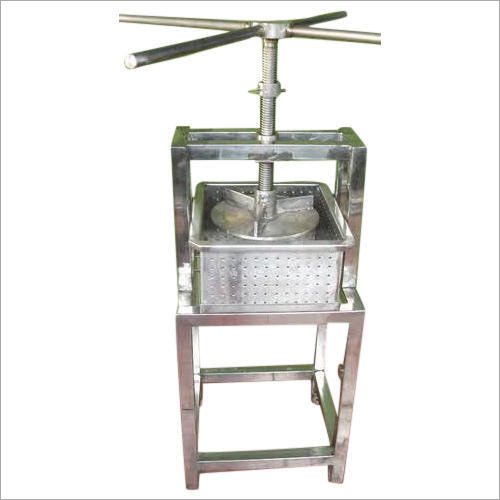 Paneer Press Machine - Stainless Steel, 30 Kg Capacity | Abrasion-Resistant, High Tensile Strength, Manual & Pneumatic Options