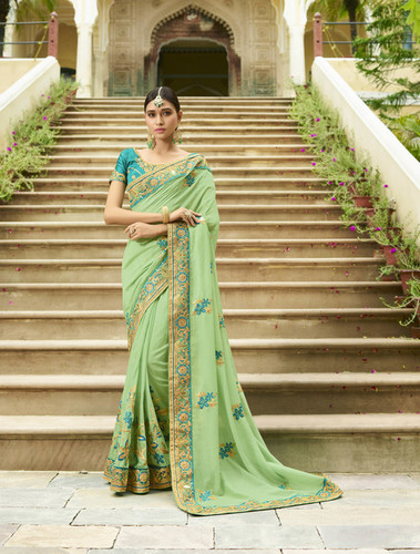 इमेज के अनुसार वेडिंग वियर सिल्क साड़ी