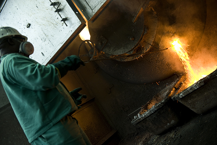 Rotary Furnace - New Horizontal Design | 15 Power, 220 Voltage, Fuel Type: Furnace Oil & Diesel Oil, Ideal For Melting Lead Bearing Slag