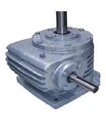 Worm Reduction Gears - Cast Iron , 10:1 to 100:1 Gear Ratio, Up to 1500 RPM Input Speed, Up to 1000 Nm Output Torque, Flange or Foot Mounting, Up to 90% Efficiency