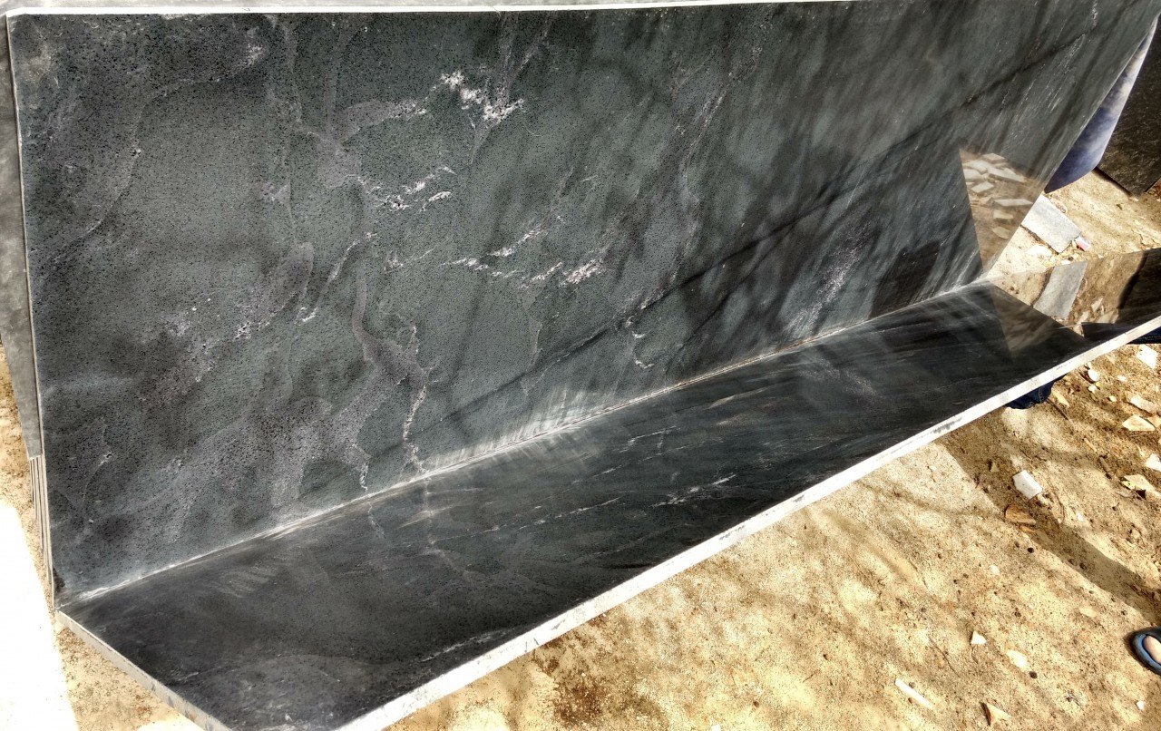 Black Thunder Granite Application: Flooring