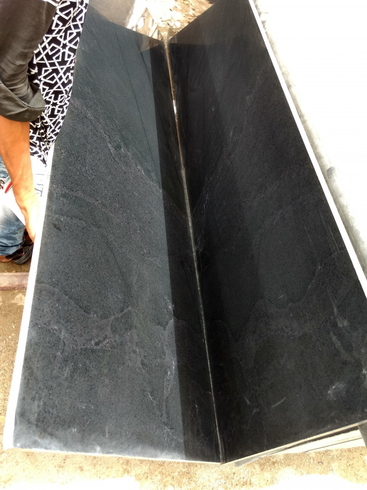 Black Thunder Granite Application: Flooring