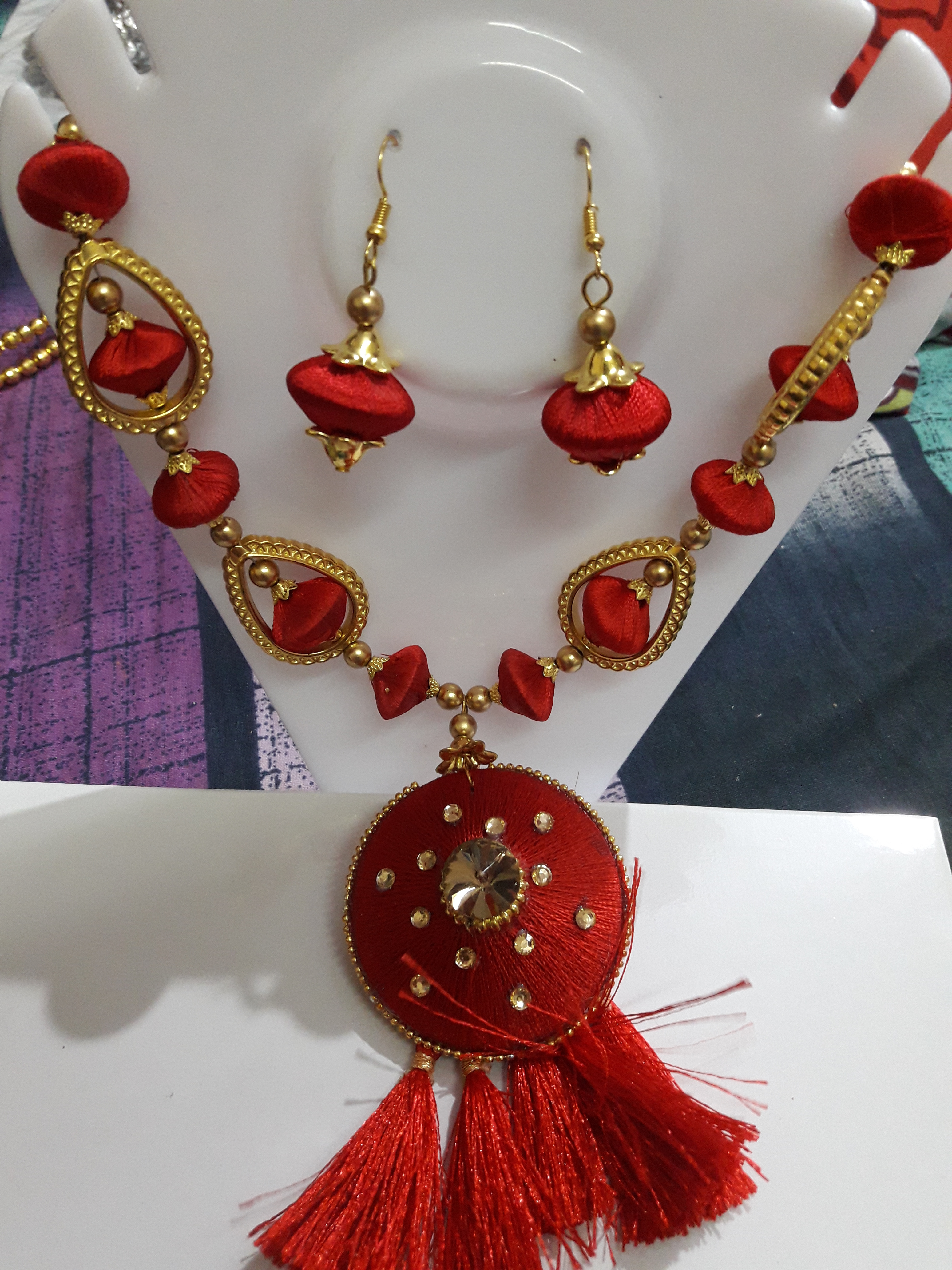 Silk Thread Jewellery Gender: Women