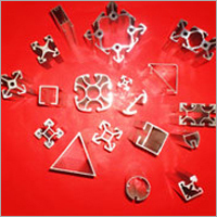 प्रदर्शनी प्रदर्शन के लिए एक्सट्रूज़न