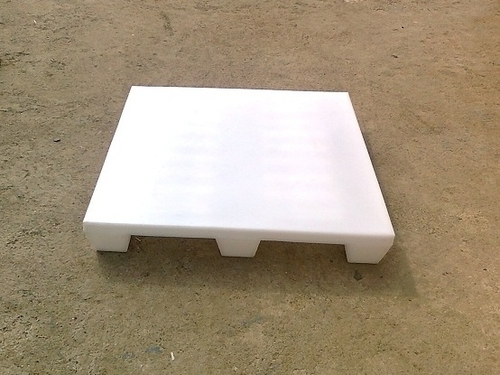 रोटो मोल्डेड प्लास्टिक पैलेट्स