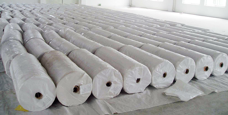 Pp Woven Fabric - Polypropylene, Size 19-36 Inches, Off-white Color, Weighs 2.5 Grams | Ideal For Packaging, Bags, Variable Roll Diameter