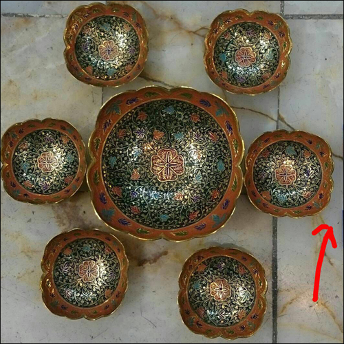 डिज़ाइनर पीतल का कटोरा सेट